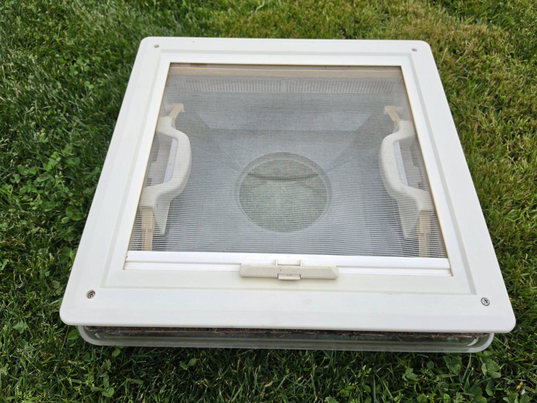 Fenêtres: MPK Dachfenster Vision Vent – Défectueux à Lotzwil par Sternharry 2