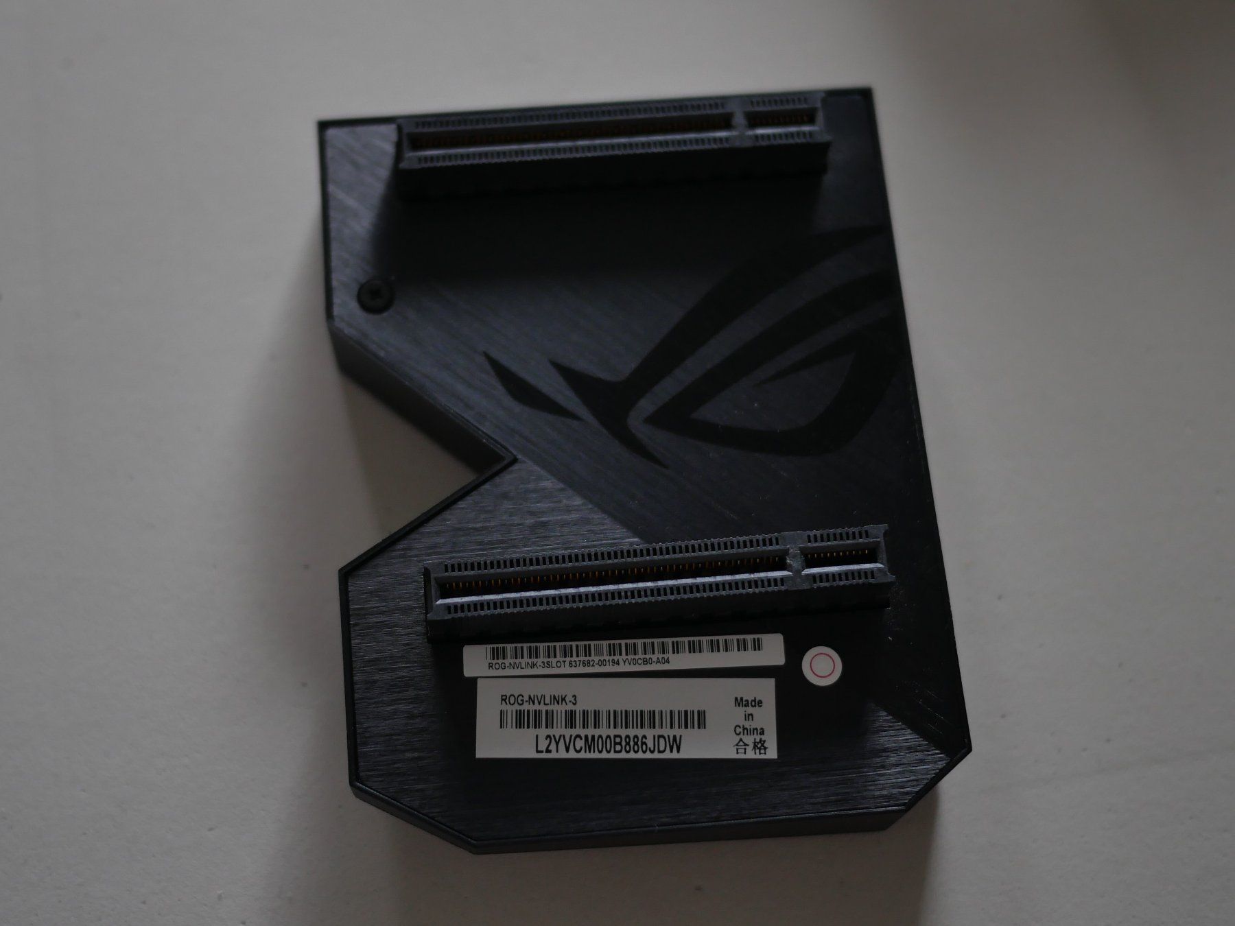 Asus Grafikkarten: Asus ROG NVLink Bridge for RTX GPU 3-slot – Gebraucht aus Chavannes-près-Renens von  2