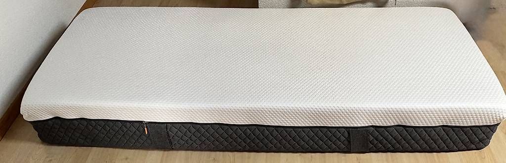Matelas: Emma Matratze  – D'occasion à Birmensdorf ZH par EG-2021