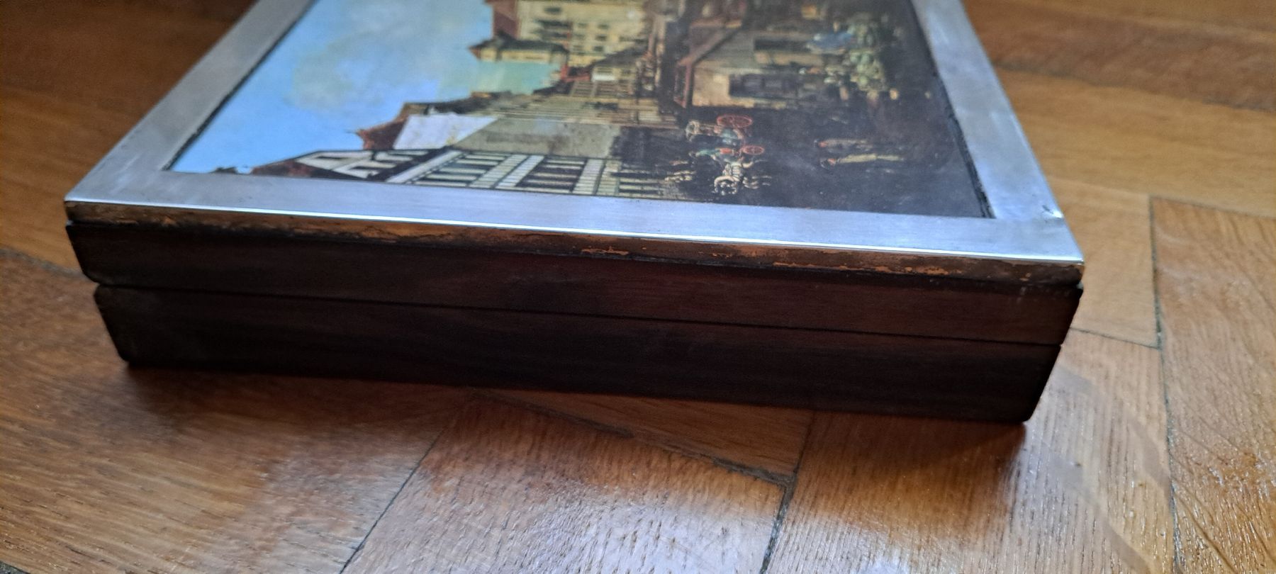 Barattoli: Schatulle aus Holz  mit Silberrand – Usato da Basel venduto da DesireeYaDa 1