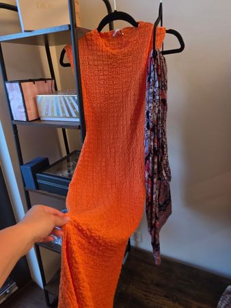 2x Sommerkleider – Orange & Boho Muster - S