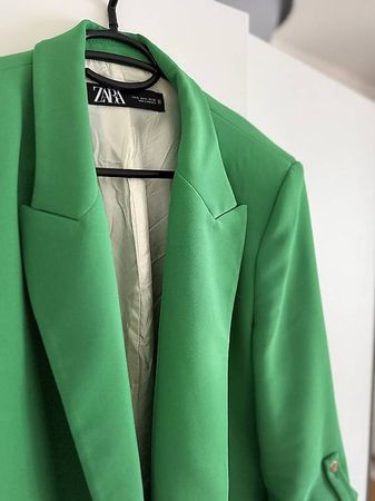 GRÜNER BLAZER