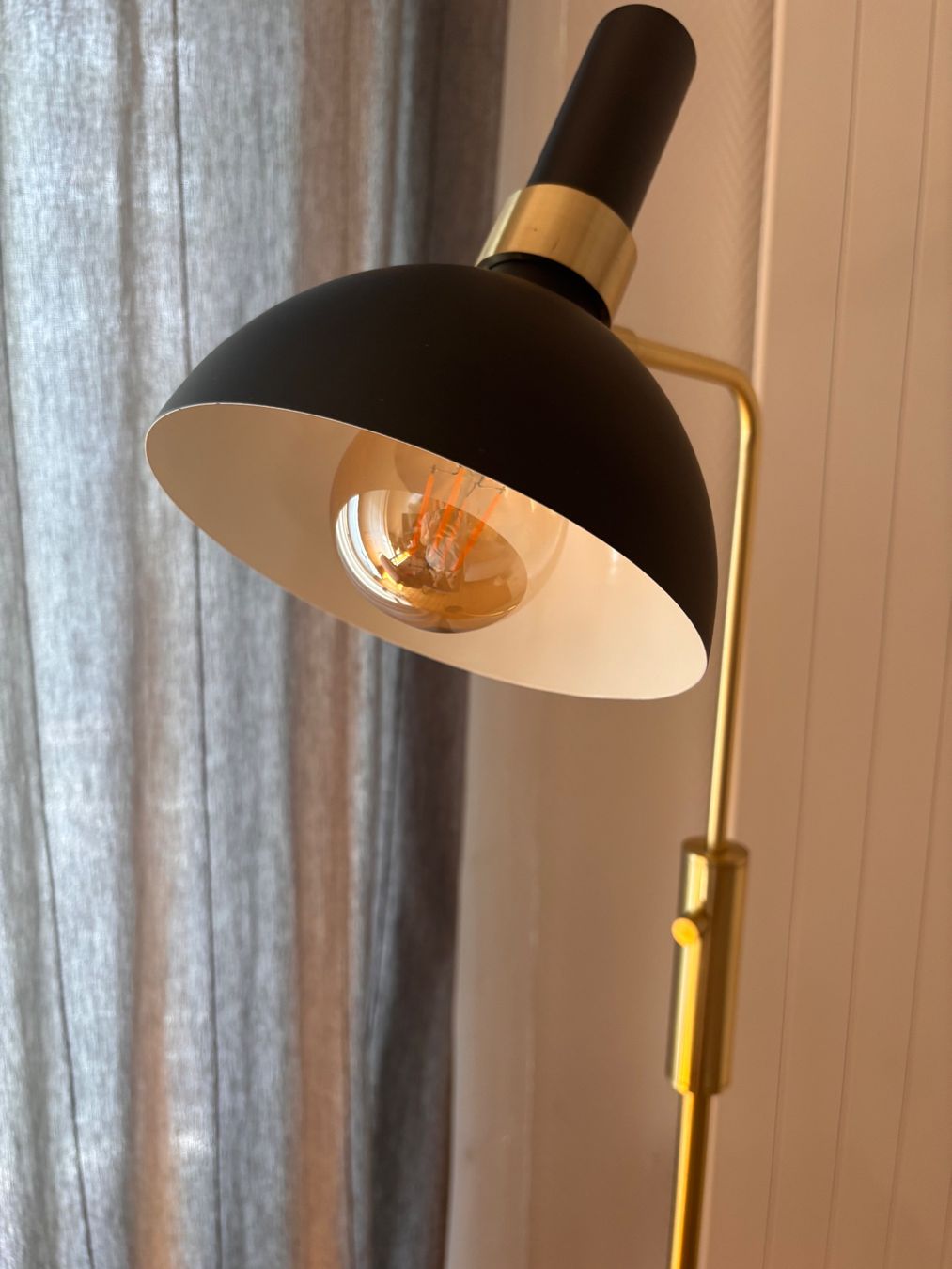 Lampes: Lampadaire noir et doré – D'occasion à Genève par eli_n528 3