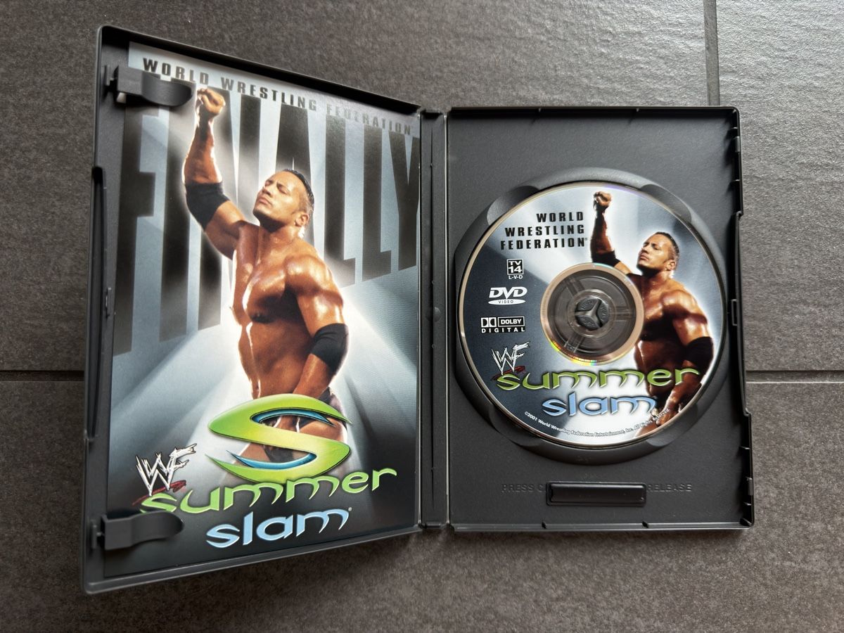 Tutti i DVDs: WWF/WWE SummerSlam 2001 DVD – Usato da Zürich venduto da cENS0R 2