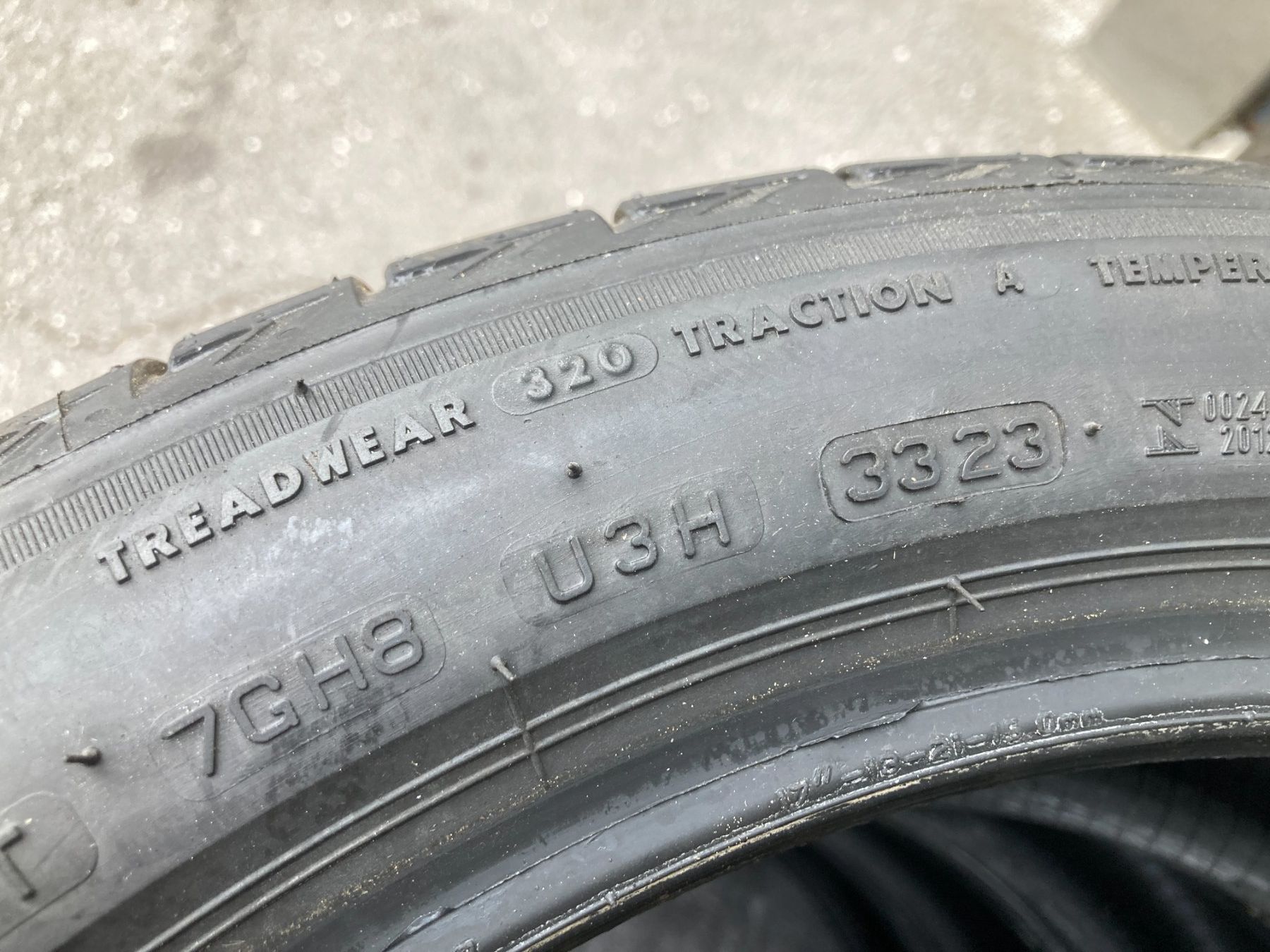 Bridgestone Pneumatici & Ruote complete: 225/45R17 Bridgestone Sommerpneu – Usato da Cham venduto da Cham6332 2