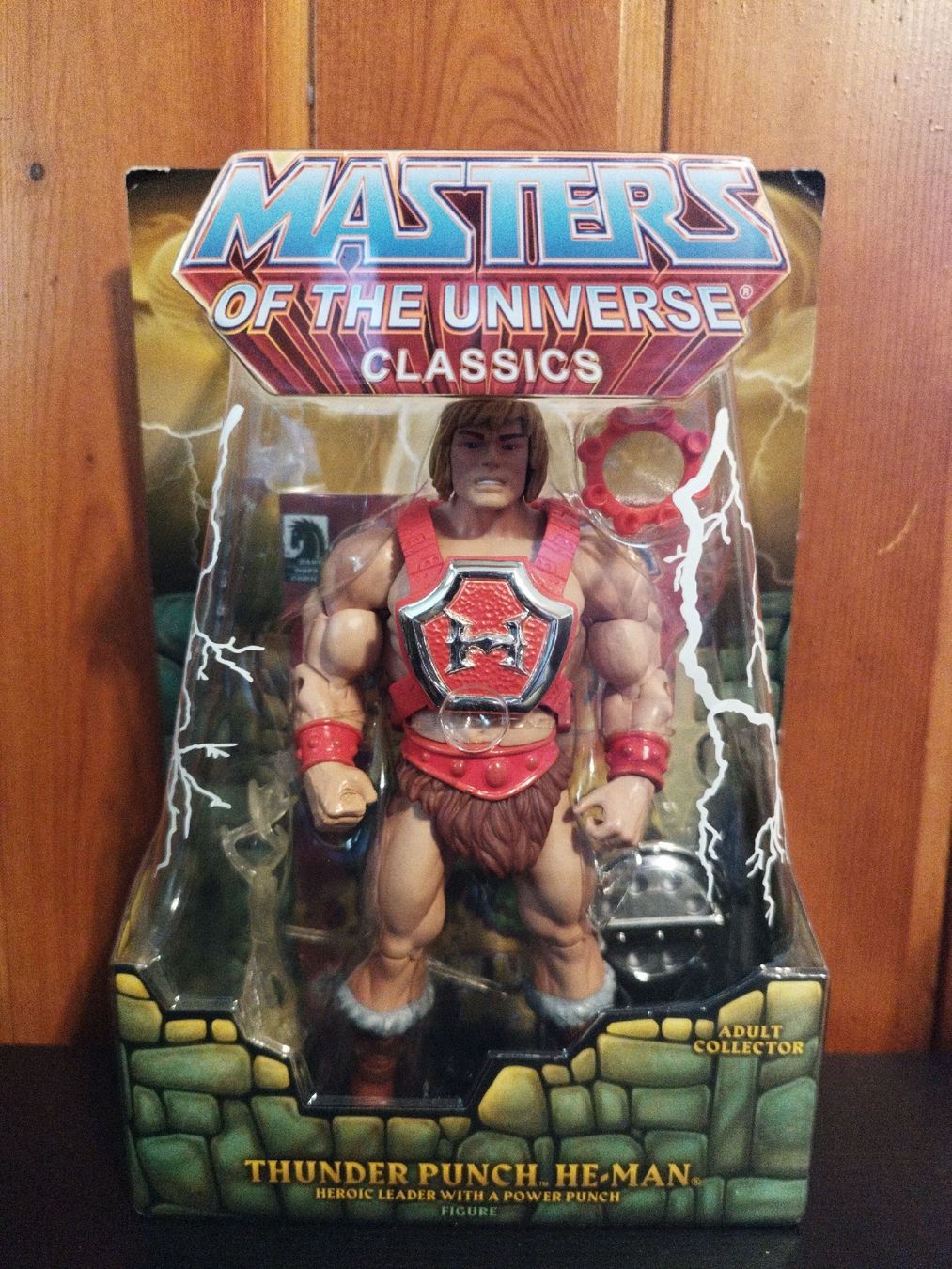 Figuren: Masters of the Universe Classics Thunder Punch He-Man – Neu und originalverpackt aus Läufelfingen von mic_x5hb