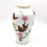 Sammlervase "The Country Garden Butterfly"