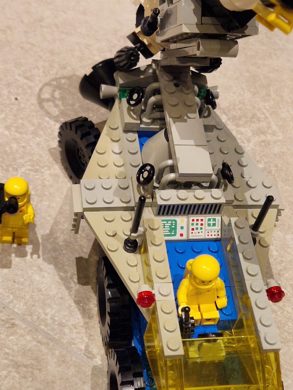 Lego Spielzeuge: Lego 6950 - Classic Space Mobile Rocket Transport – Gebraucht aus Henau von ale_bc8n 2