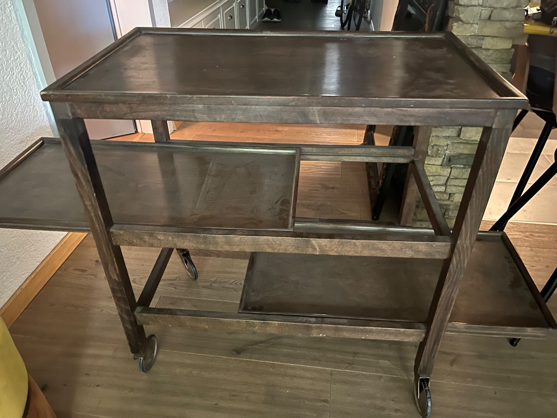 Tavoli: Table vintage 44x73,H:76 – Usato da Biel-Bienne venduto da Doriskoloris 1