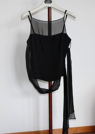 Top elegante da donna
