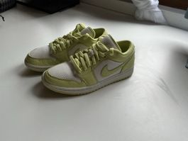 Nike Air Jordan 1 Low - Summit White/ Lime Light EUR 40