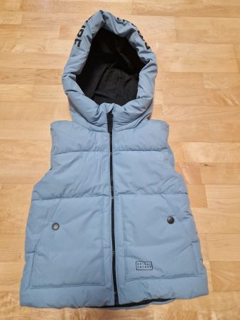Size 128 Sleeveless Jacket