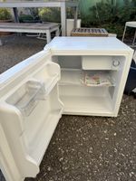 Mini réfrigérateur blanc compact état comme neuf