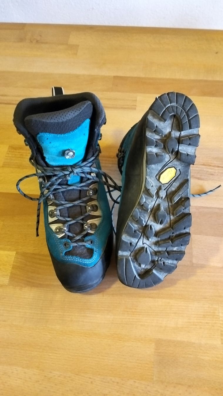 Lowa Scarpe da donna: Lowa Bergschuh Gr.38 – Usato da Eggiwil venduto da Loego 2
