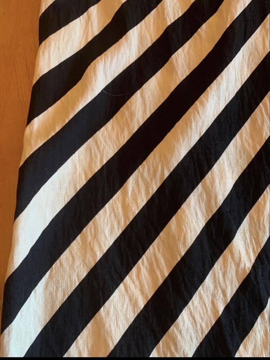 H&M Vestiti: Robe taille XS/S h&m – Usato da Attalens venduto da Skorpionica 1