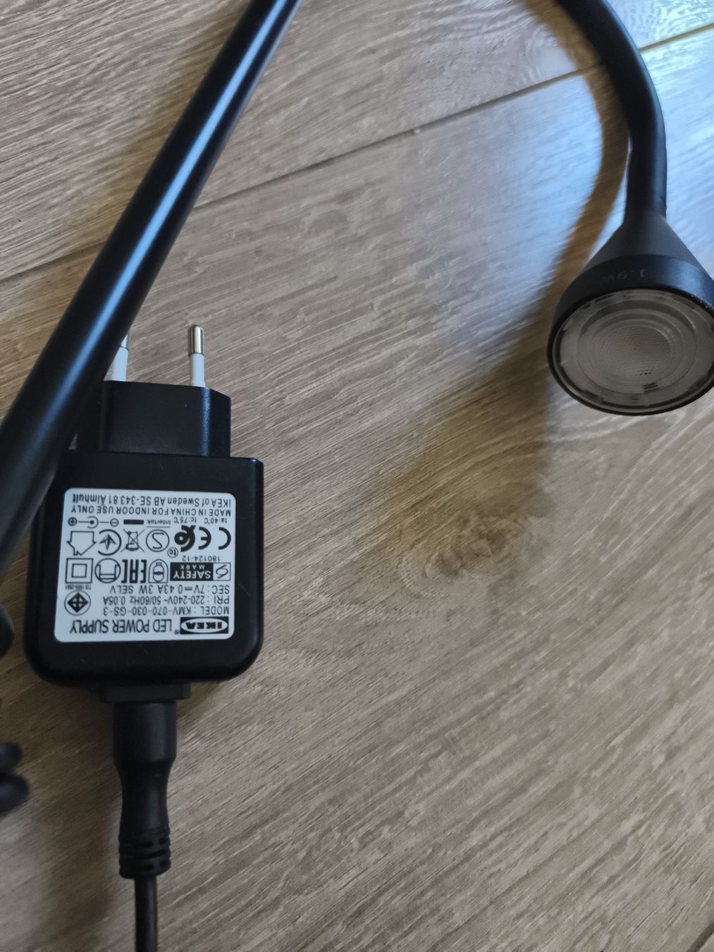 Ikea Lampade: lampe de bureau Ikea noir – Usato da Orbe venduto da don_ym8h 1