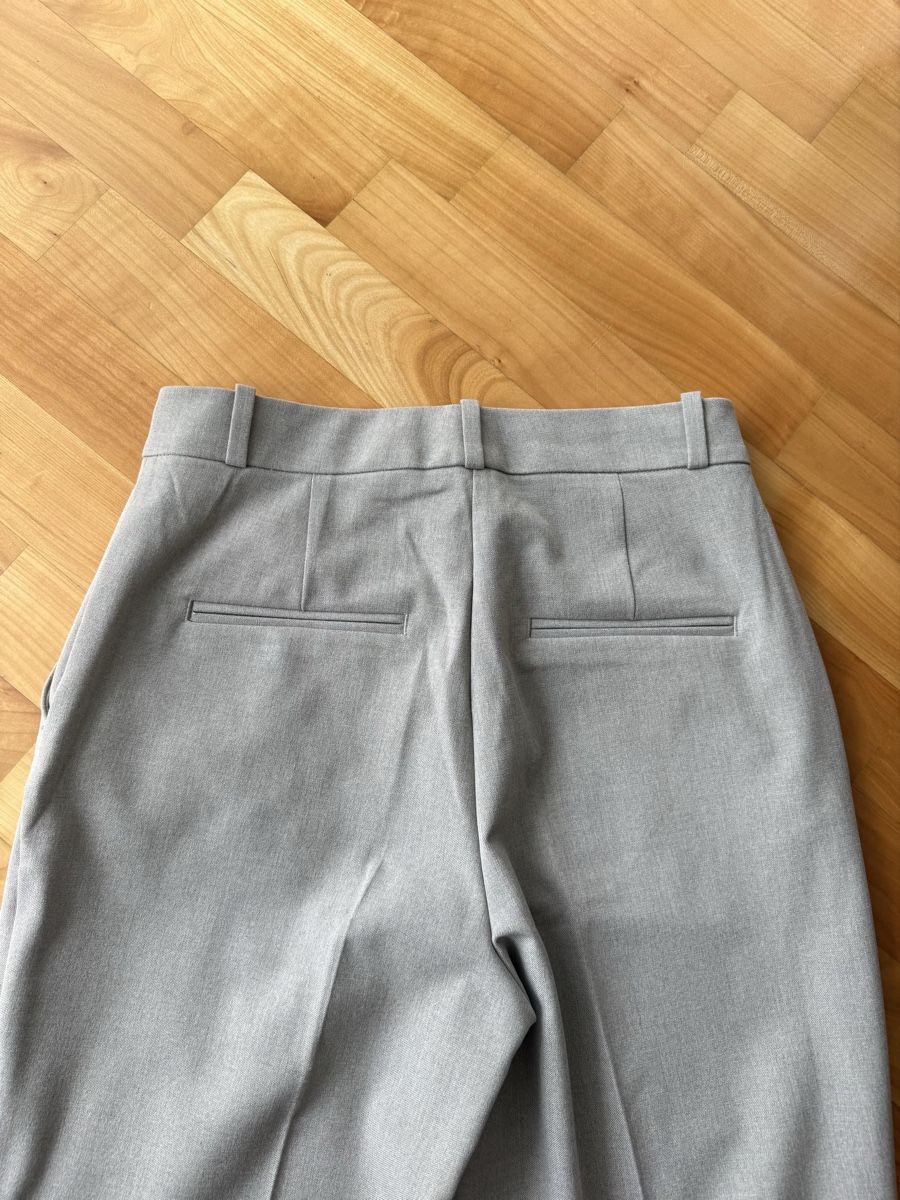 H&M Pantaloni: H&M Elegante Twillhose grau, Gr. 38 – Nuovo (secondo la descrizione) da Lachen SZ venduto da ali_5xw5 5