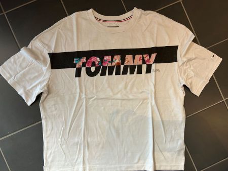 T-shirt Tommy jeans / T. M