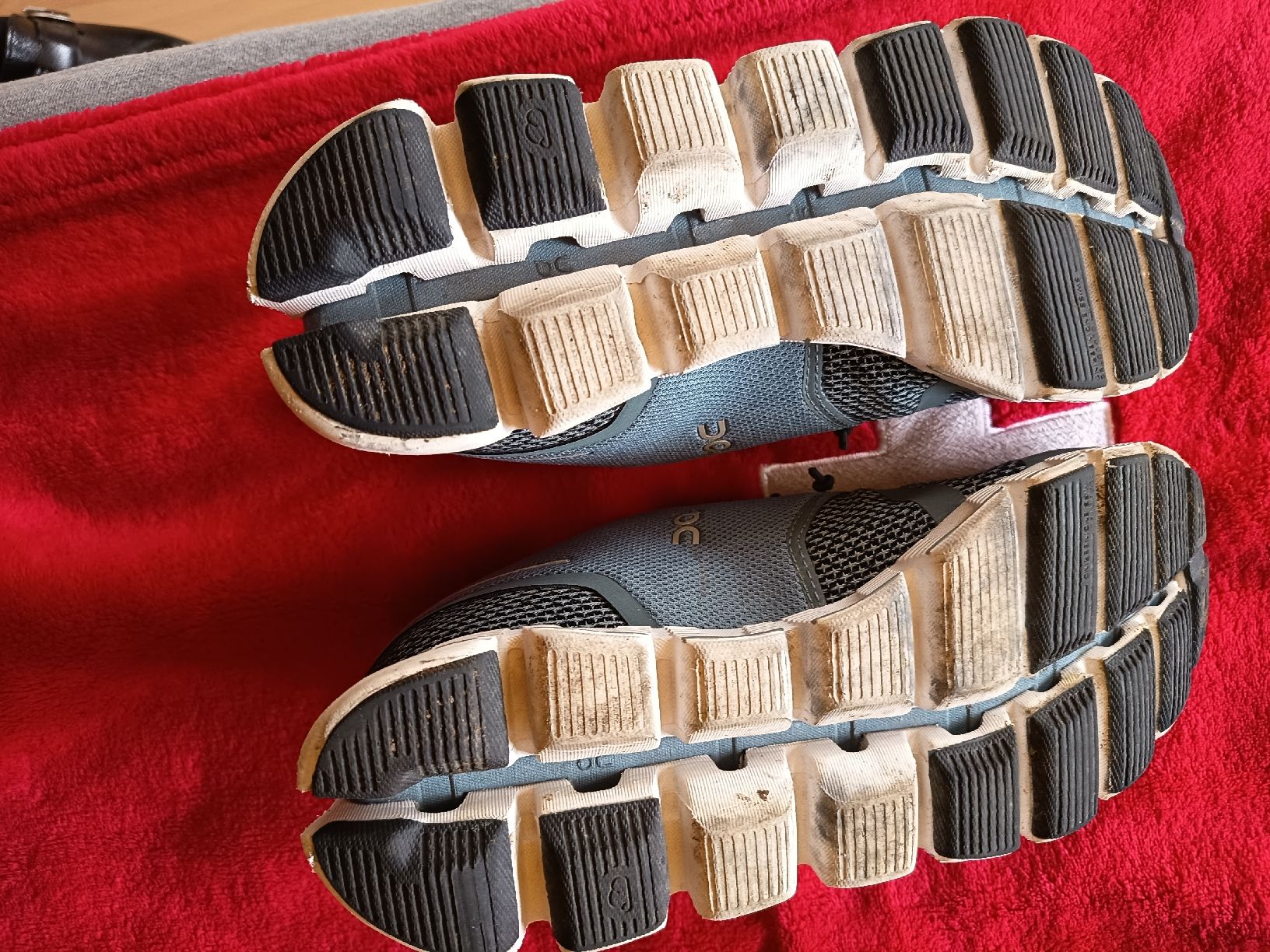 On Scarpe da donna: On Cloud Damen Laufschuhe Gr. 38 – Usato da Necker venduto da nina-10 2