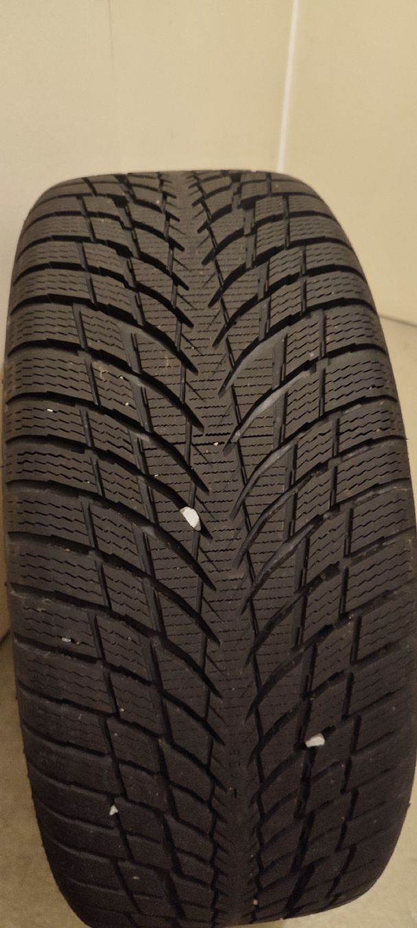 Nokian Pneumatici & Ruote complete: 4 Winterpneu mit Felgen – Usato da Bettwiesen venduto da rgr_7cr6