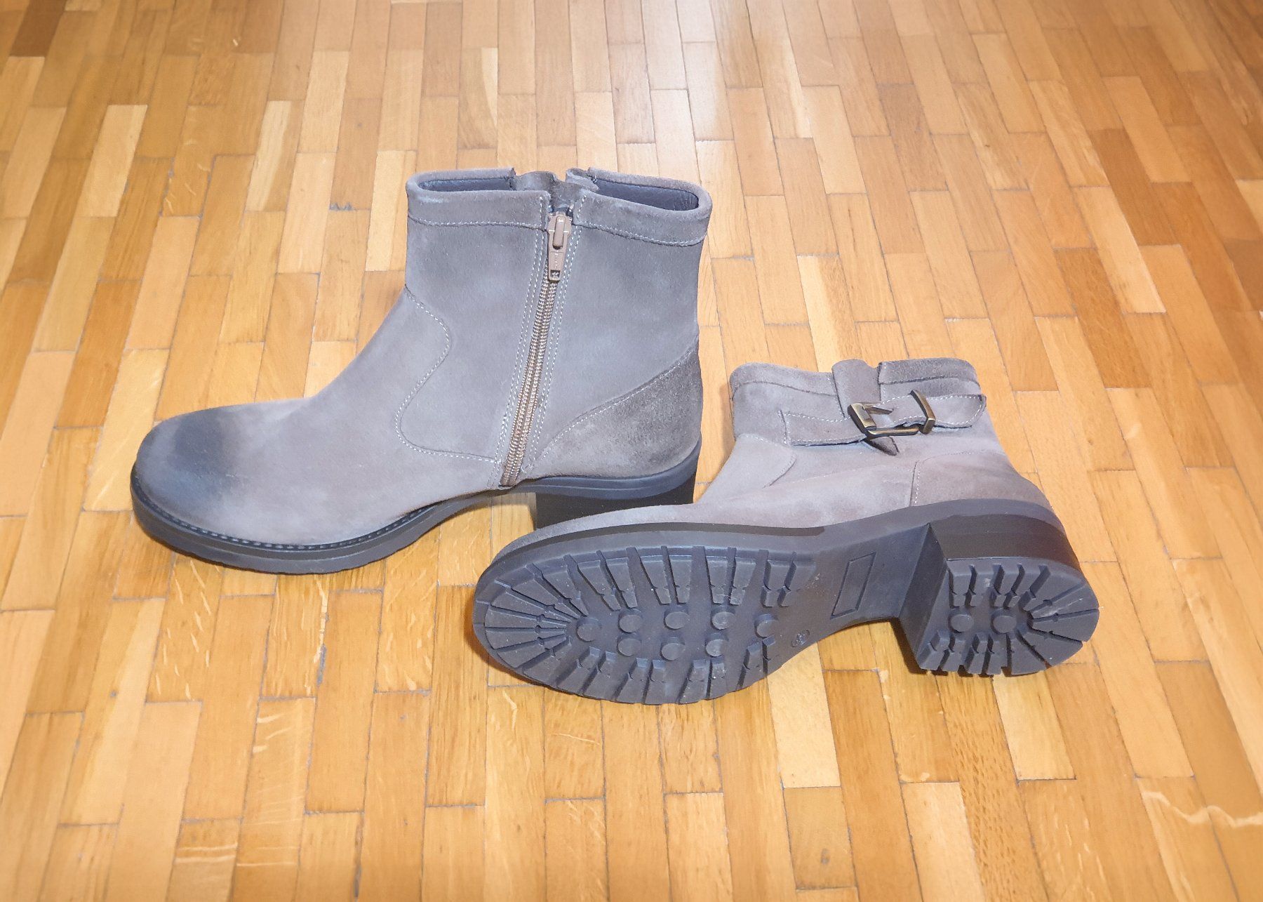 Scarpe da donna: Bottines en daim Andrea Sabatini – Nuovo e nell'imballaggio originale da Genève venduto da MikhailG 3