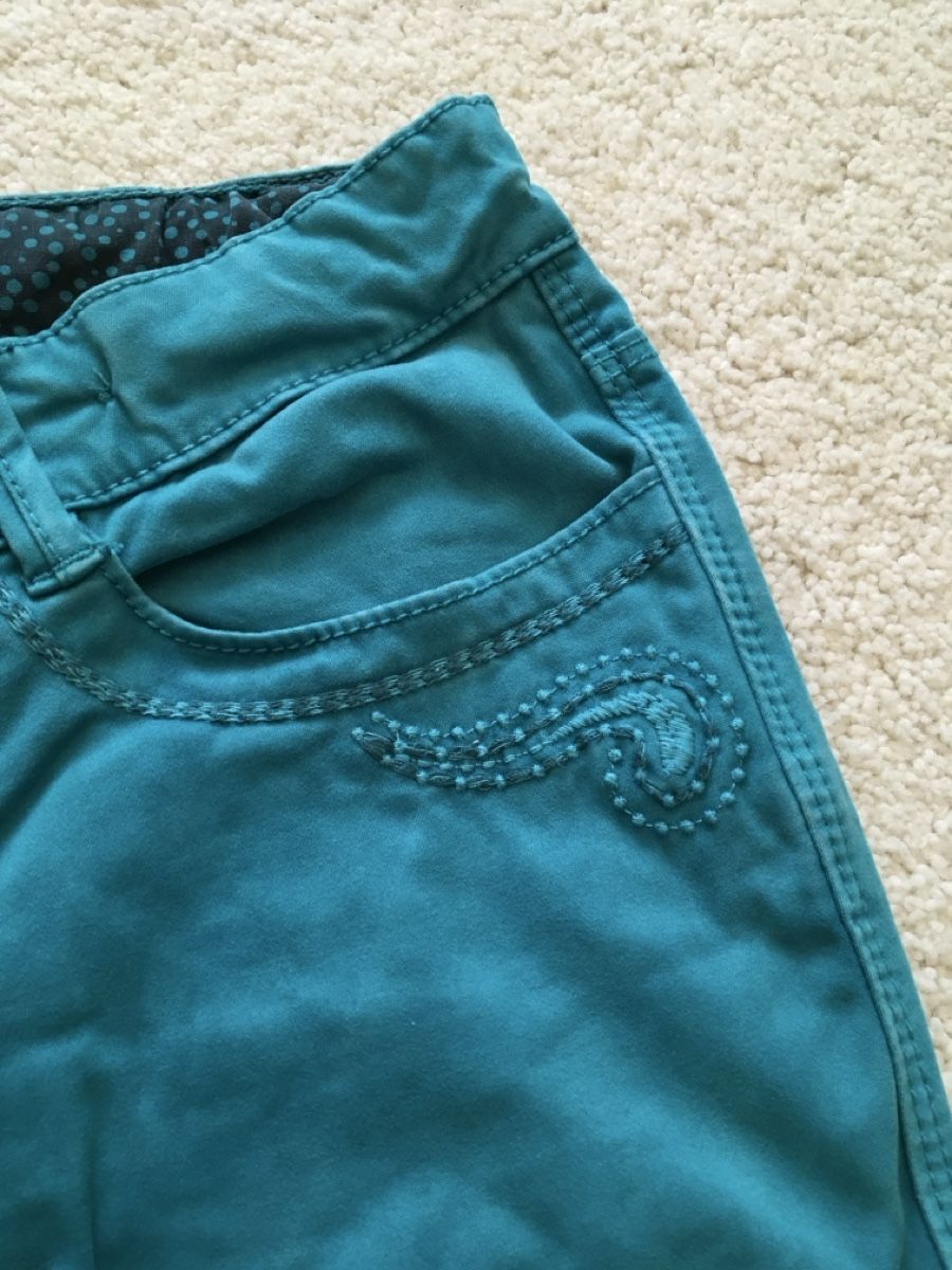 Catimini Pantaloni: Catimini Mädchen Hose (G.152/12J) – Usato da Pfäffikon SZ venduto da Candy.Co. 2