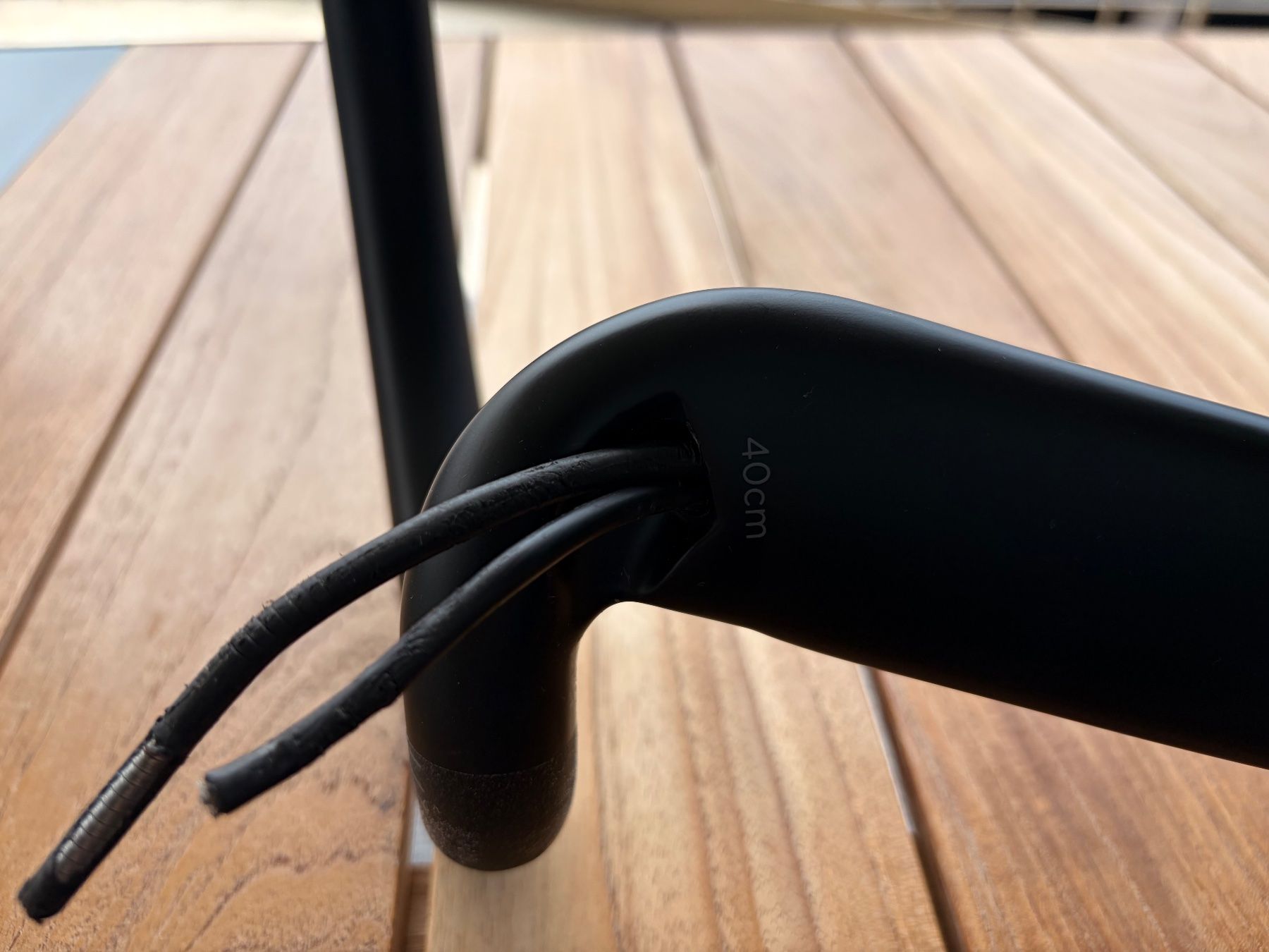 Pezzi di ricambio: Coefficient RR Carbon Road Handlebar 40cm – Usato da Herisau venduto da cdagher 1