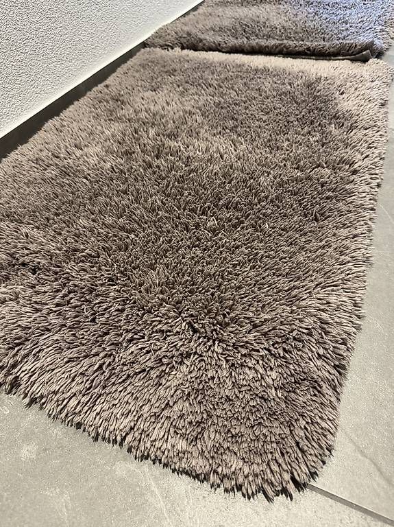Ikea Tappeti: Badematten 60x90cm dunkelgrau – Usato da Oberbüren venduto da dijbdn 2