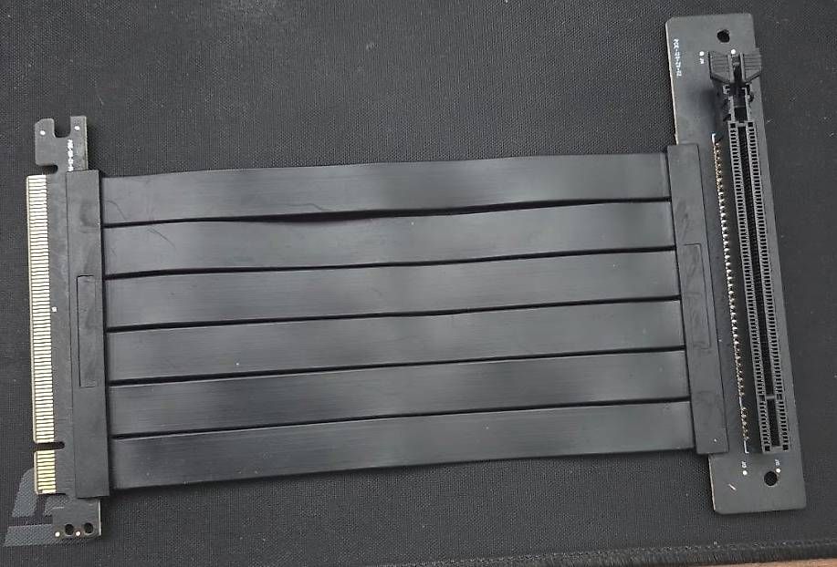 Cavi: PCI-Express Riser Kabel 17cm – Usato da Egolzwil venduto da Chaeferli 2