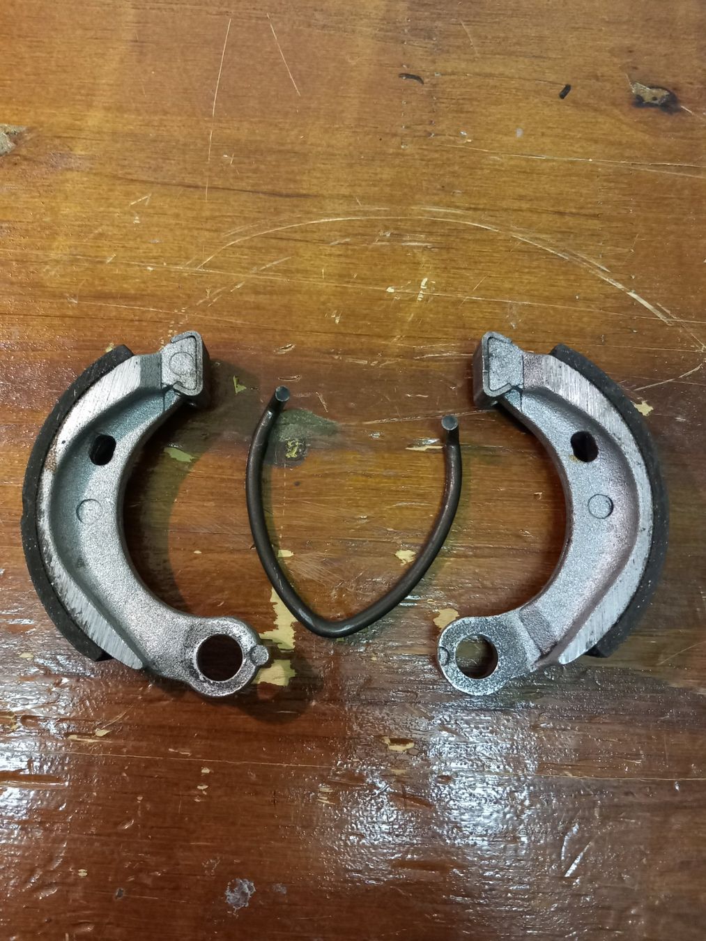 Sachs Ciclomotori: Mofa Bremsschuhe Durchmesser 90mm x 20mm – Usato da Givisiez venduto da Reiffel 1