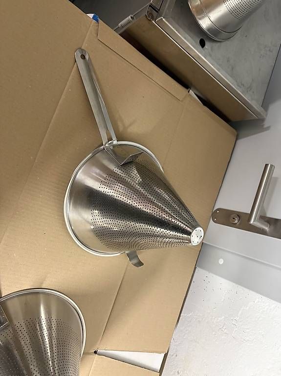 Appareils de cuisine: Spitzsieb – D'occasion à Steinen par mivori