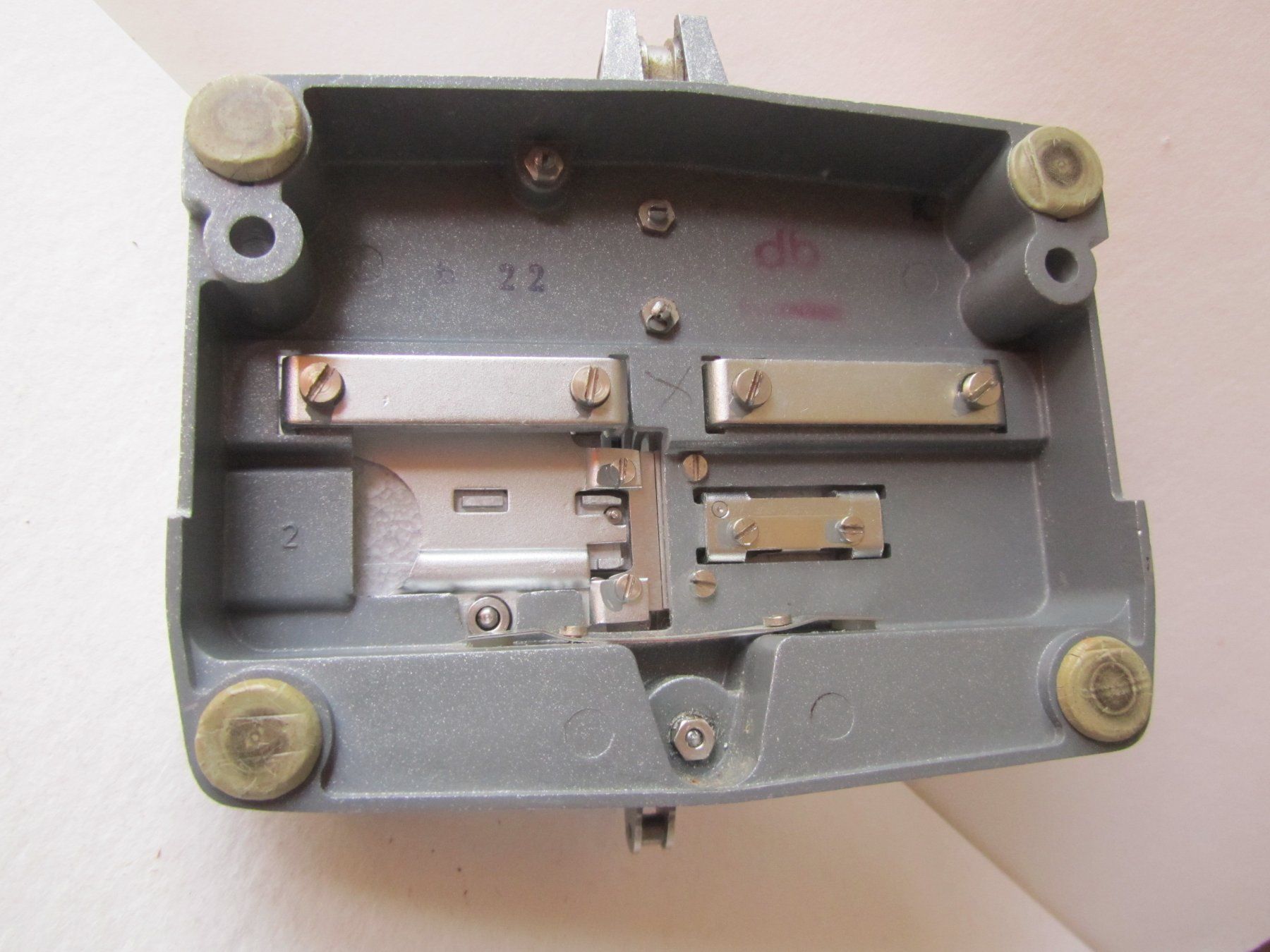 Agfa Fotocamera: Klebepresse 8mm Agfa 8mm mit OVP – Usato da Weiningen ZH venduto da dietsch57 8