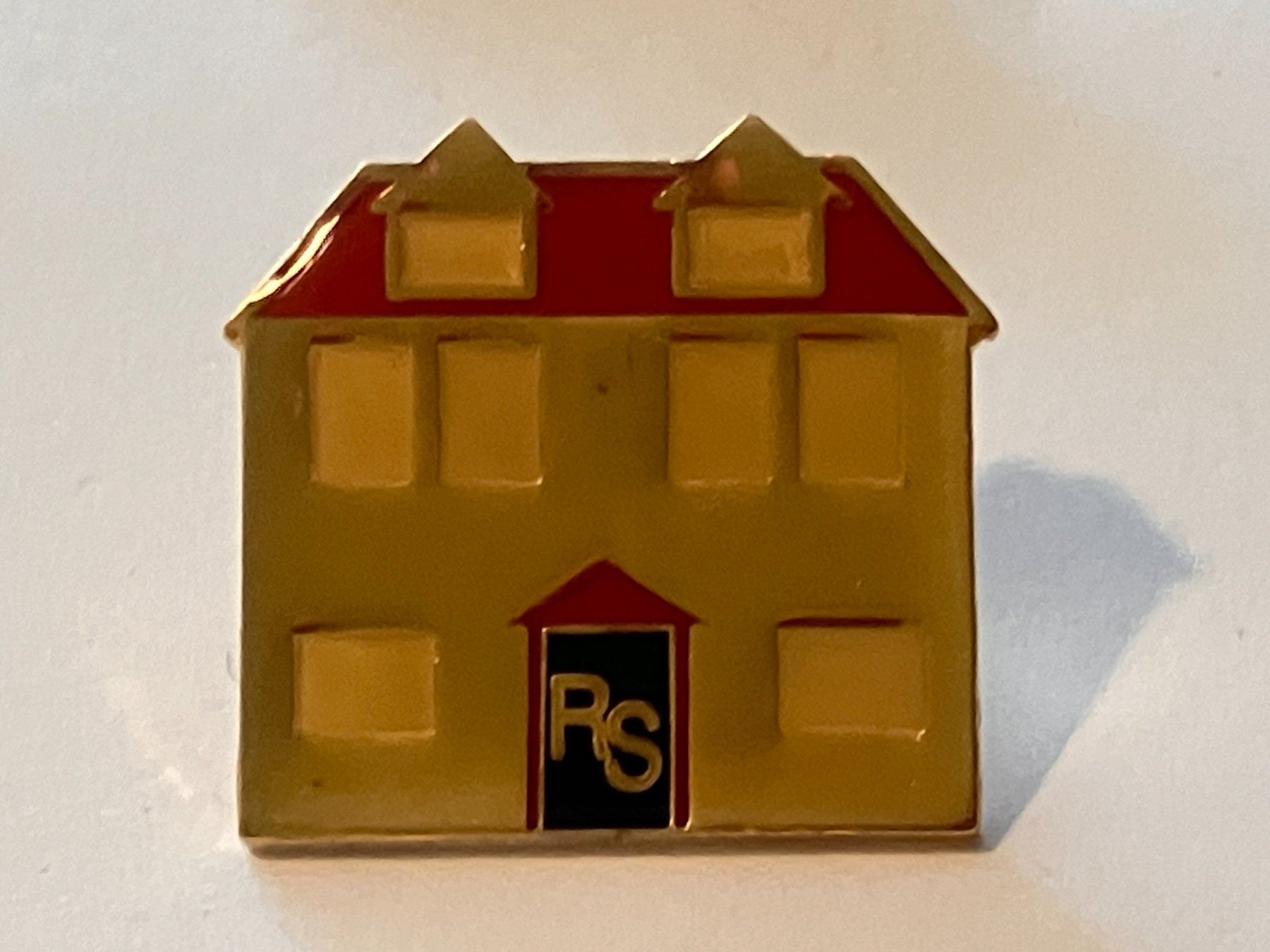 Plaketten & Abzeichen: 1 Pin RS – Gebraucht aus Basel von djwwpp