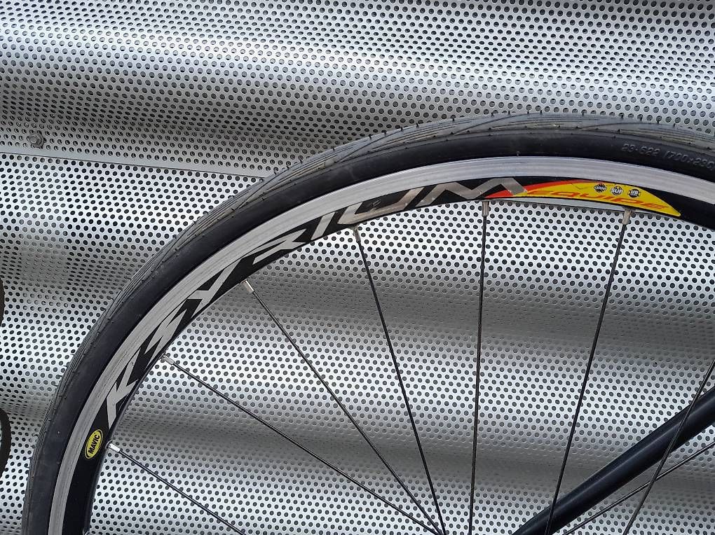 Biciclette: Vélo de course Price – Usato da La Chaux de fonds venduto da lop_6bz8 2