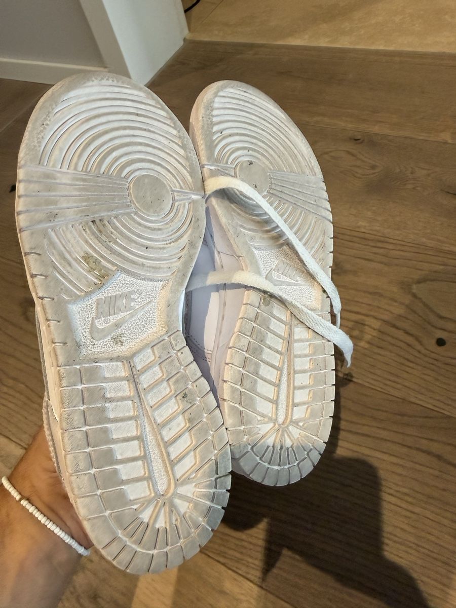 Nike Schuhe für Mädchen: Nike Sneaker Gr 35.5 – Gebraucht aus Kilchberg ZH von MiLu2023 3