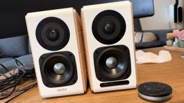Edifier S880DB Hi-Res Aktivlautsprecher Bluetooth–Weiss/Holz
