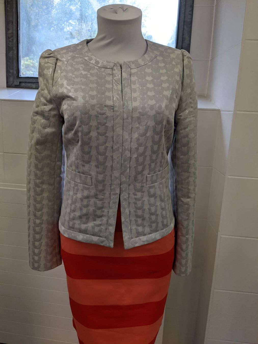 Costumi: Blaser mit Jupe Gr 36 – Nuovo (secondo la descrizione) da Langnau am Albis venduto da Judithsebi 3