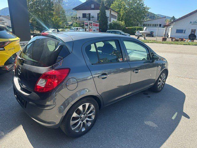 Opel Automobili: Opel Corsa Edition 111  1.4 – Usato da Oberriet SG venduto da jeepv8 3