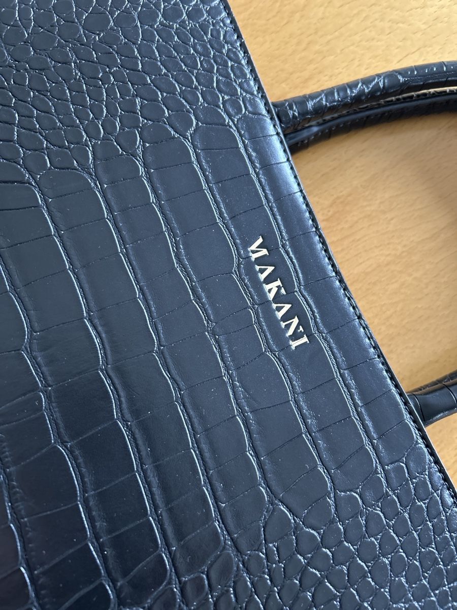 Borse da donna: Makani Handtasche / Tasche – Nuovo (secondo la descrizione) da Dotzigen venduto da rapunzel03 3
