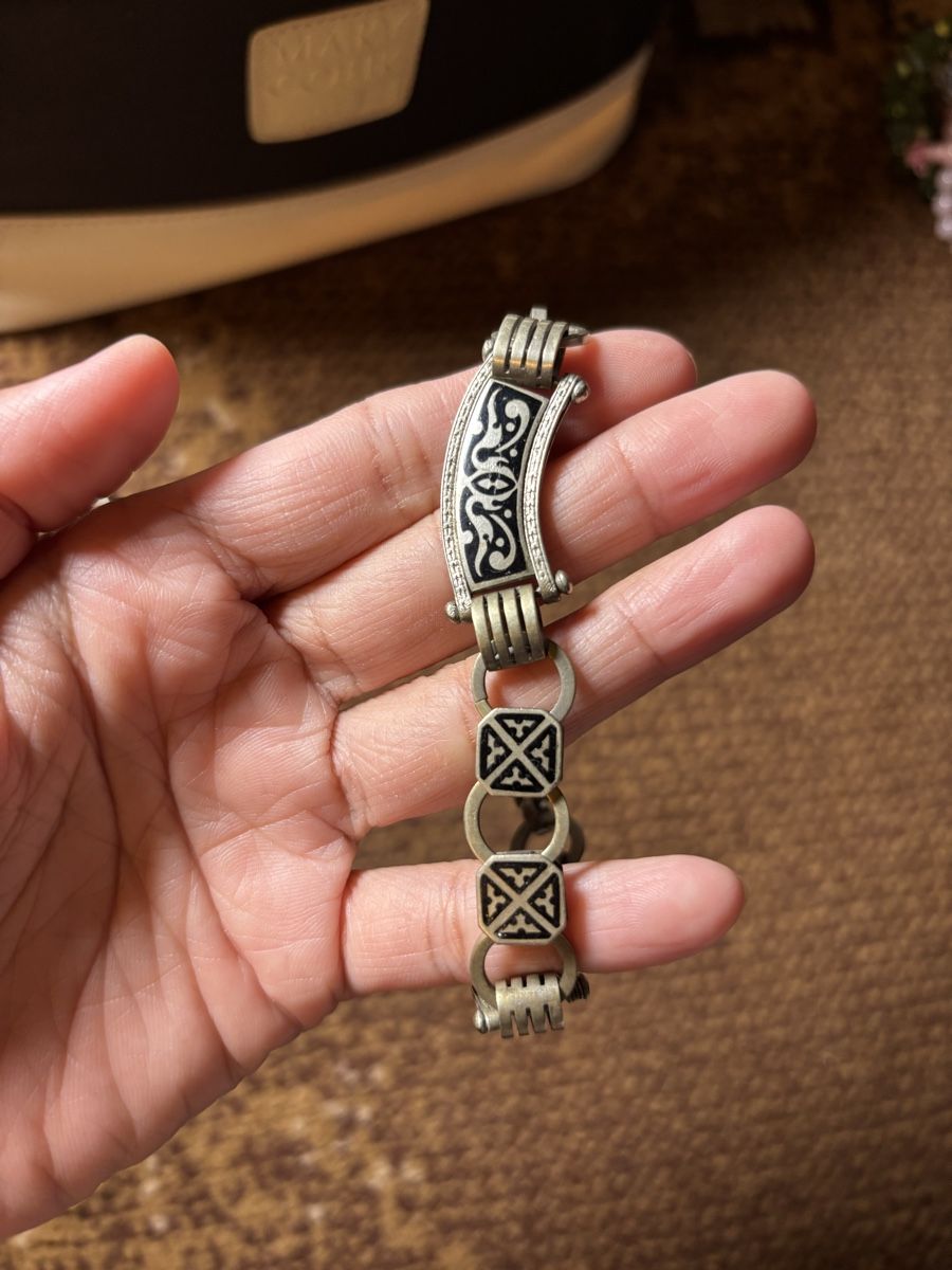 Bracciali & Braccialetti: Vintage bracelet – Usato da Confignon venduto da Second_Hand_Ch 1