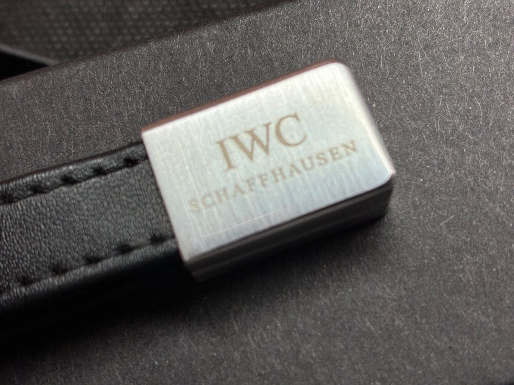 IWC Portachiavi: IWC - Keychain – Nuovo e nell'imballaggio originale da Vaulruz venduto da The1971Company 2