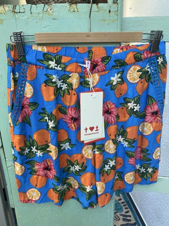 Blutsgeschwister Sommer Shorts Gr. M Orange Blumenprint Blau