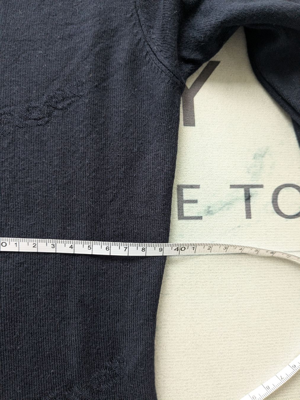 Tommy Hilfiger Maglioni & Felpe: Damen Pullover Tommy Hilfiger  V-Ausschnitt M – Usato da Rorschach venduto da olg_5qq2 2