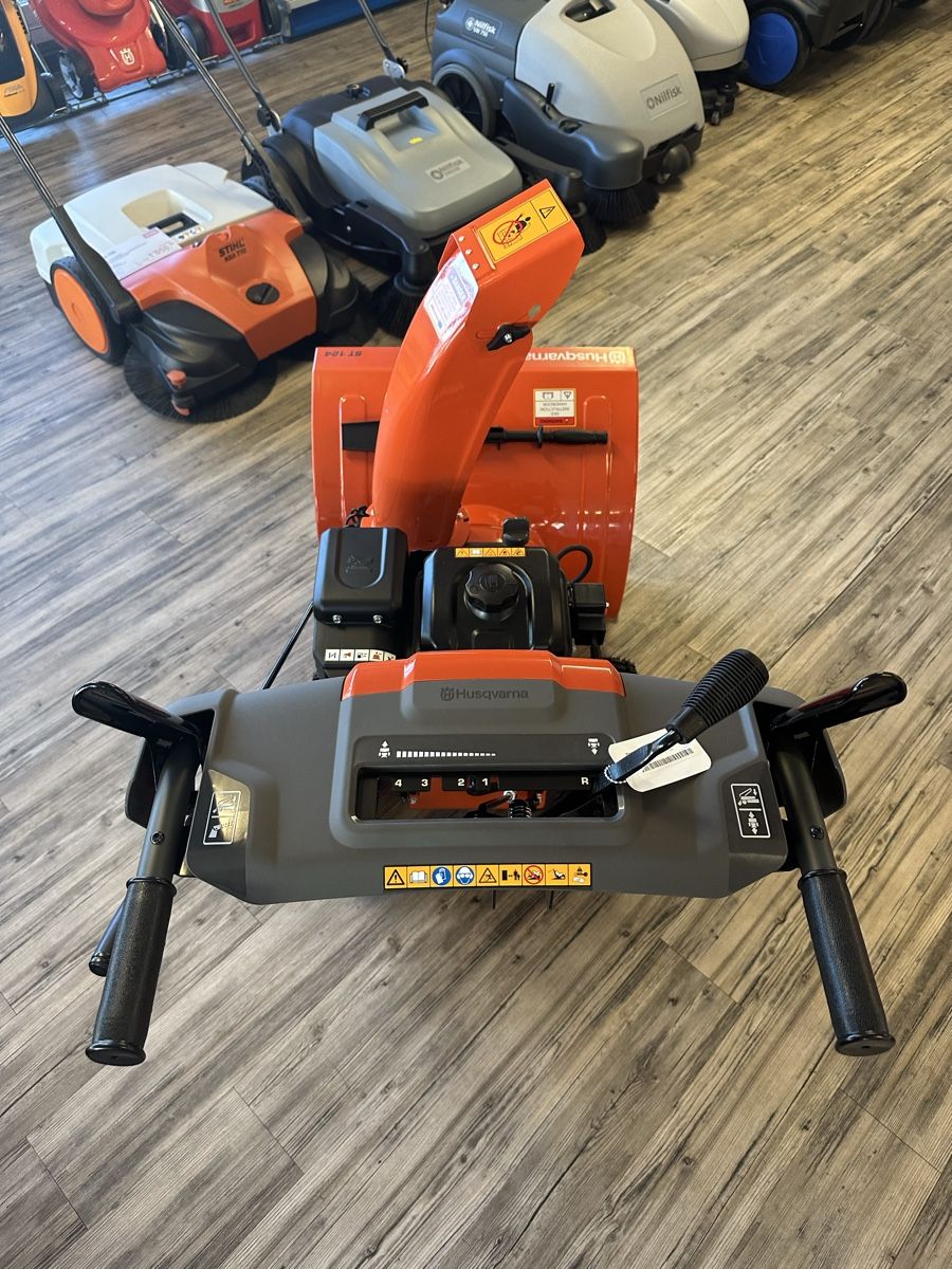 Husqvarna Schneeräumung: Schneefräse Husqvarna ST 124 – Neu (gemäss Beschreibung) aus Malters von BachBrun 5
