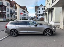 Volvo 19" 5-Multi Spoke Black Diamond Cut Alloy (Original)