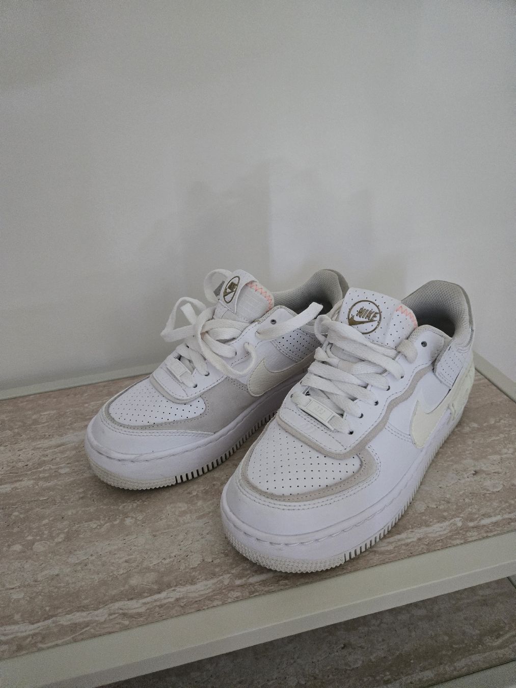 Nike Damenschuhe: Nike air force 36.5 – Gebraucht aus Plan les ouates von deb_v989