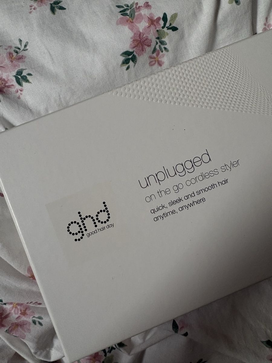 Accessoires pour cheveux: GHD UNPLUGGED – Neuf avec emballage d'origine à Marin-Epagnier par emi_gvh7