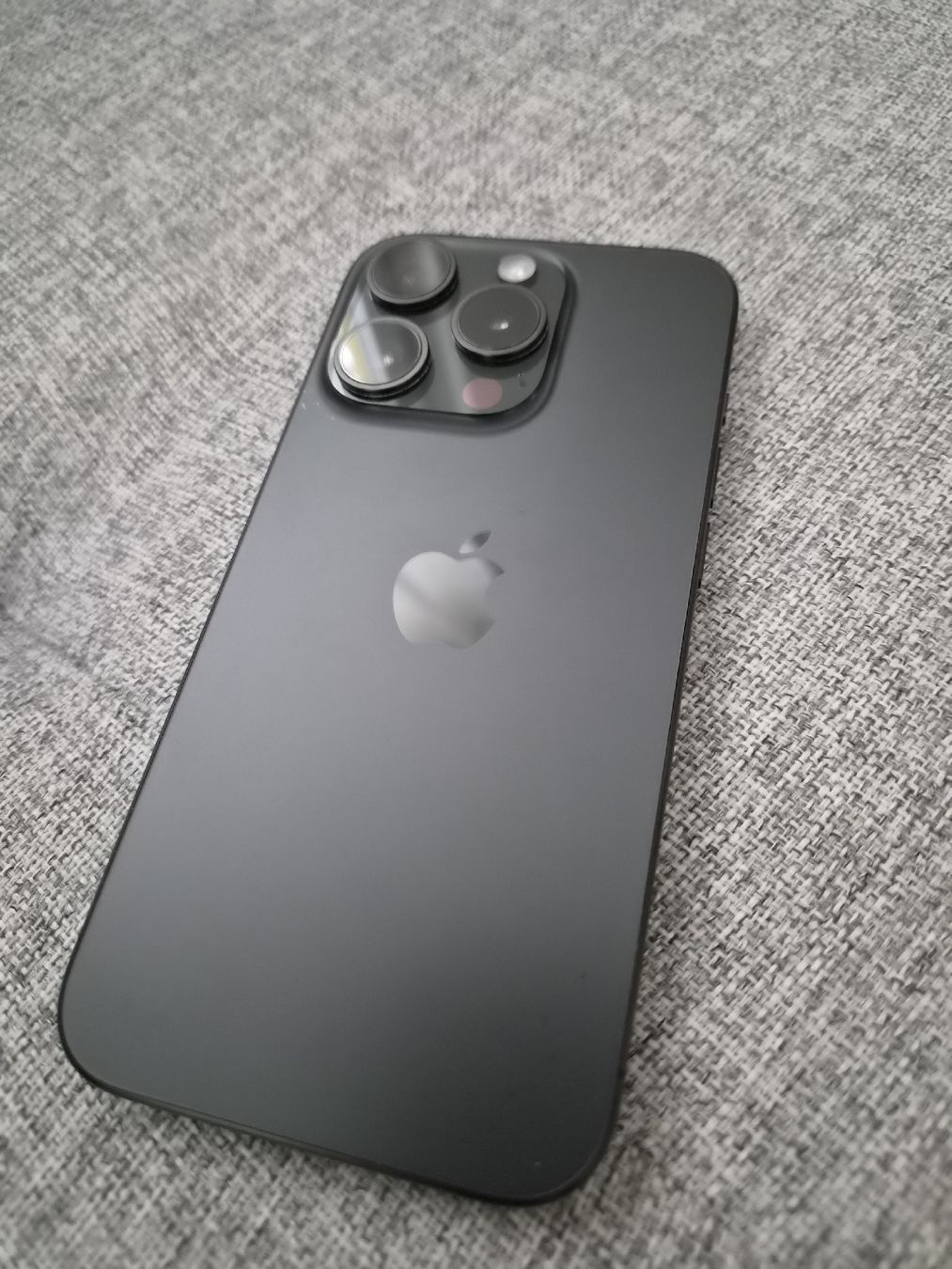 Apple Portables: iPhone 15 Pro 256GB – D'occasion à Uitikon Waldegg par C.Mayer 1