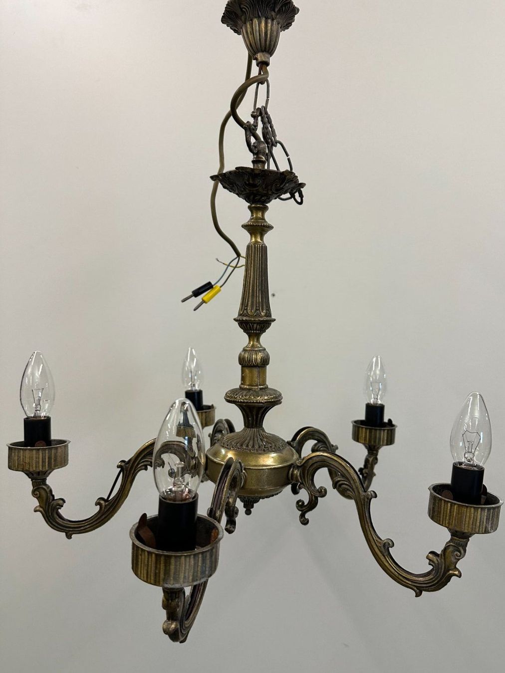 Lampadari & plafoniere: Kronleuchter Messing 5-Arme, Hängelampe Deckenleuchte – Usato da Luzern venduto da Lager6640 2