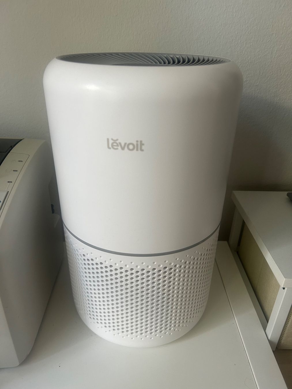 Luftreiniger: Levoit Core 300s: Luftreiniger & 2x HEPA Filter & Verpackung – Neu (gemäss Beschreibung) aus Basel von Interstellar85 1